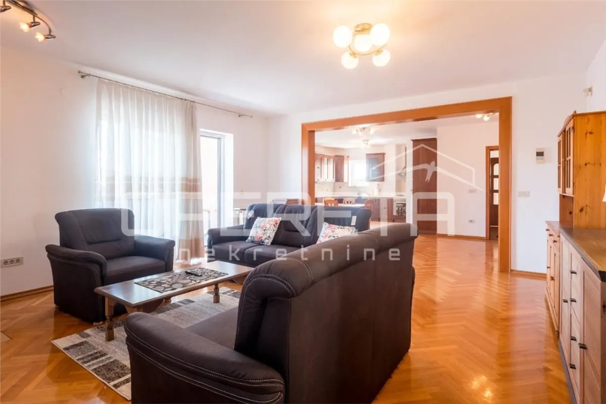 Appartement 4 Pièces à Louer à Zagreb, Bukovac - foto 4