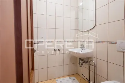 Appartement 4 Pièces à Louer à Zagreb, Bukovac - foto 10
