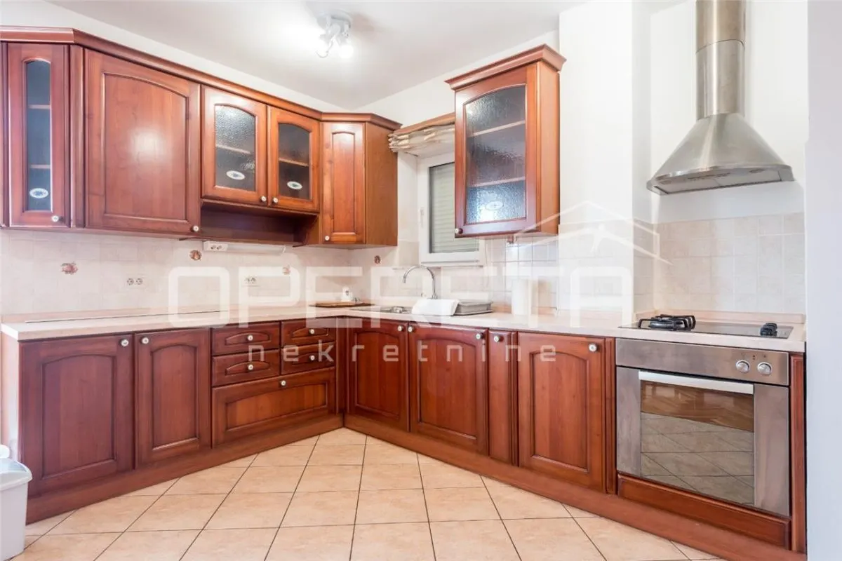 Appartement de Quatre Pièces à Louer à Zagreb, Bukovac - foto 5
