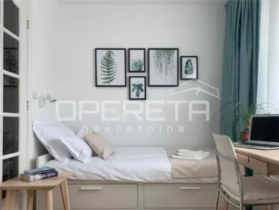 Appartement Trois Pièces à Louer, Centre de Zagreb, Place Iblerov - Zagreb
