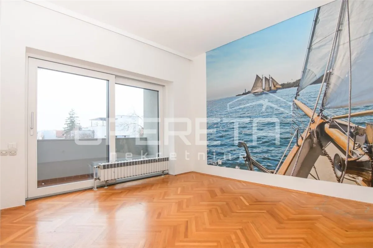 Apartamento de Cinco Habitaciones en Alquiler en Zagreb, Šalata - foto 13
