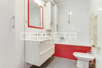 Apartamento de Tres Dormitorios en Alquiler en Zagreb, Croacia - foto 11