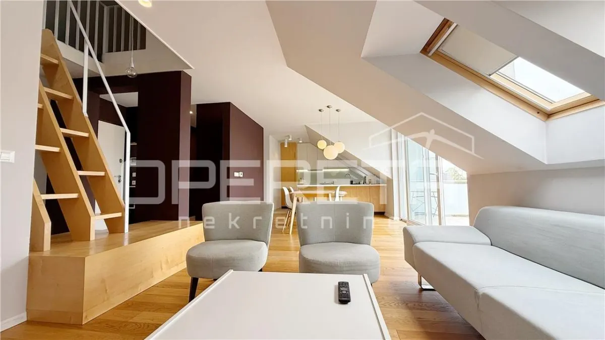 Apartamento de Tres Dormitorios en Alquiler en Zagreb, Croacia - foto 3