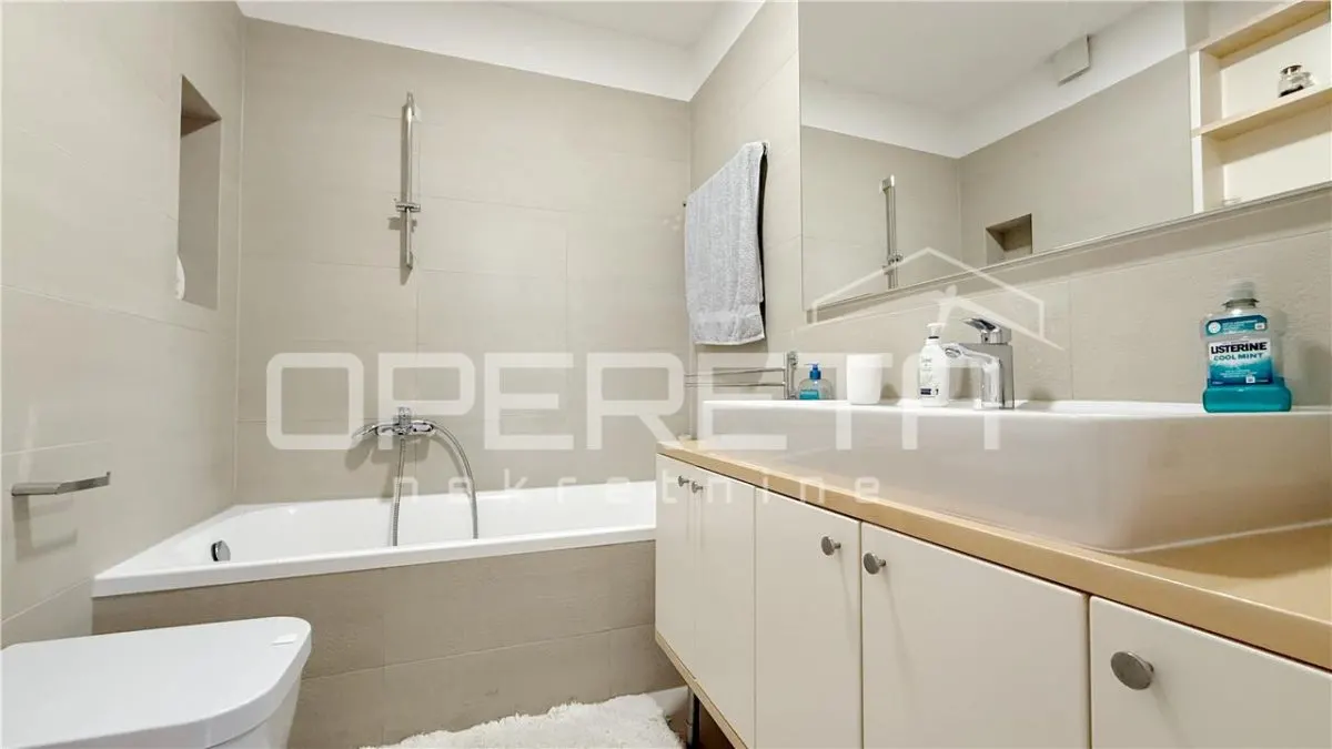 Apartamento de Tres Dormitorios en Alquiler en Zagreb, Croacia - foto 6