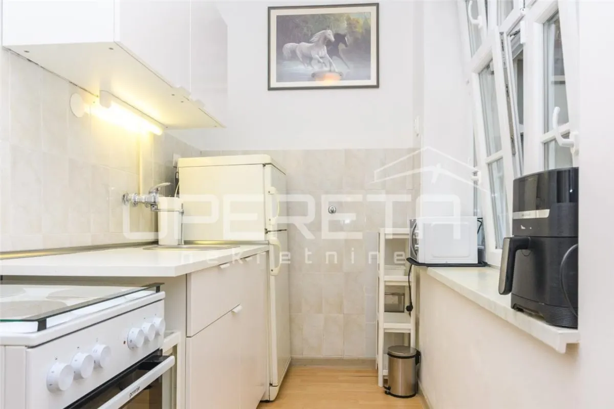 Appartement T2 à Louer à Zagreb, Jurisiceva - foto 4