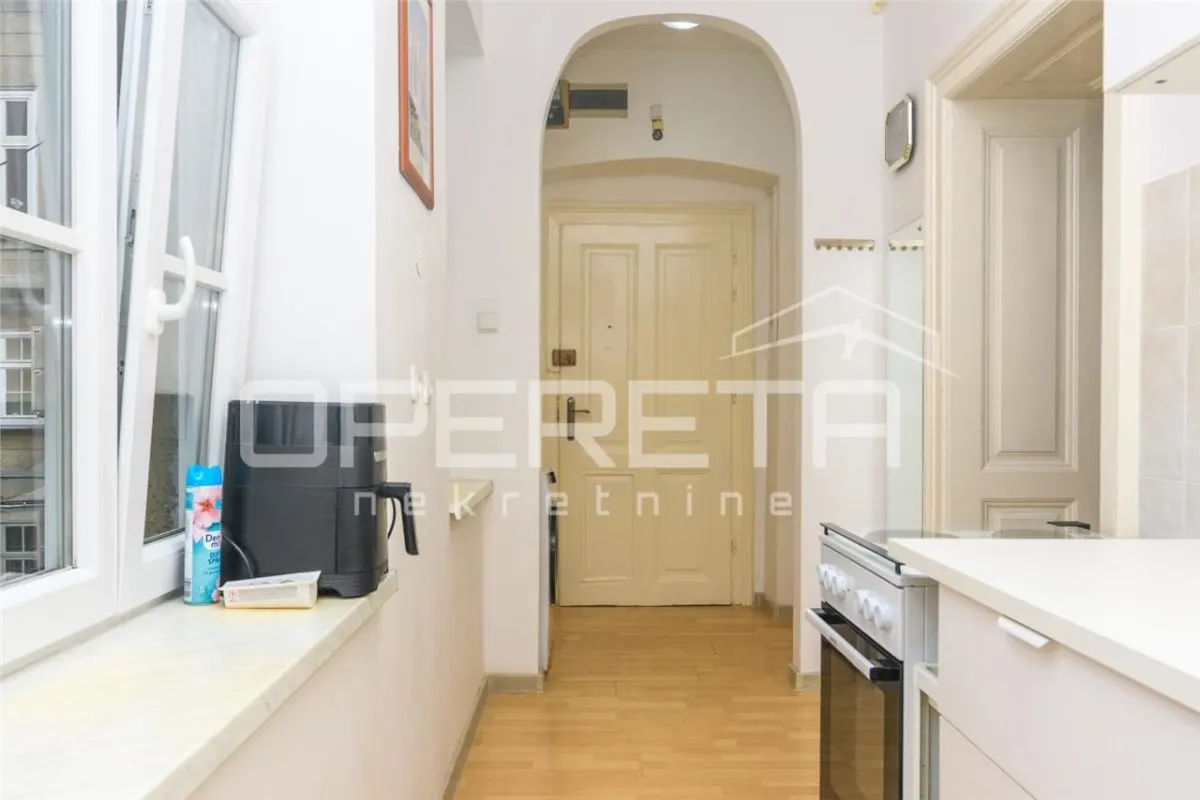 Appartement T2 à Louer à Zagreb, Jurisiceva - foto 5
