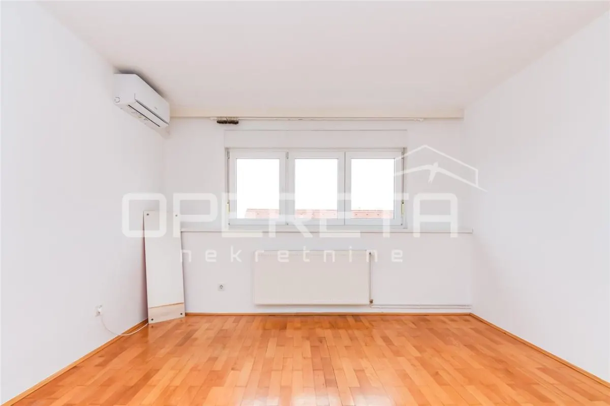 Appartement à Vendre à Zagreb, Croatie - foto 3