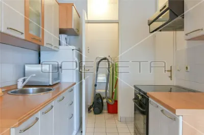 Appartement de Deux Chambres à Vendre à Zagreb, Croatie - foto 7