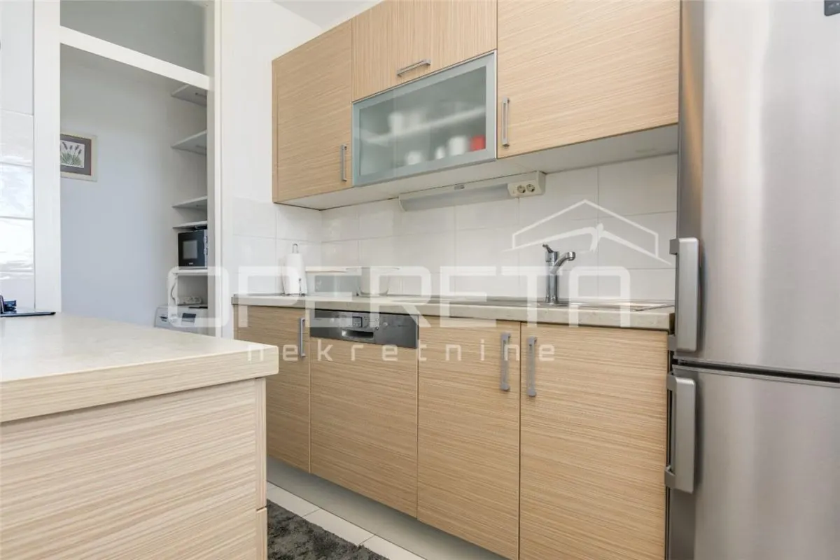 Appartement Deux Chambres à Louer à Zagreb, Svetice - foto 13