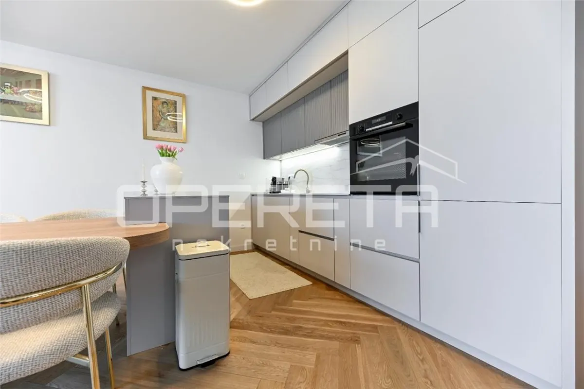 Apartamento de Lujo de Cuatro Plantas en Alquiler en Podstrana, Croacia - foto 6