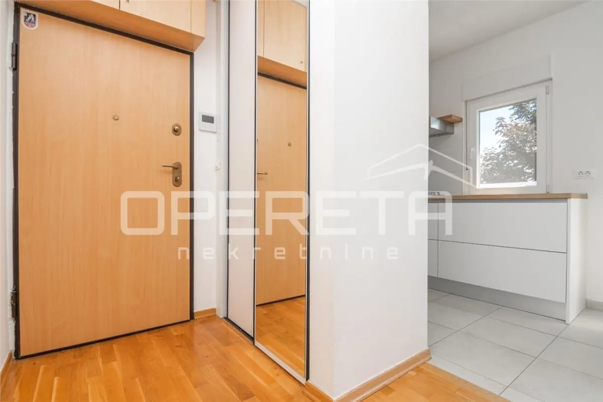 Appartement à Louer à Zagreb, Gornji Bukovac - foto 23