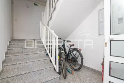 Appartement à Louer à Zagreb, Gornji Bukovac - foto 25