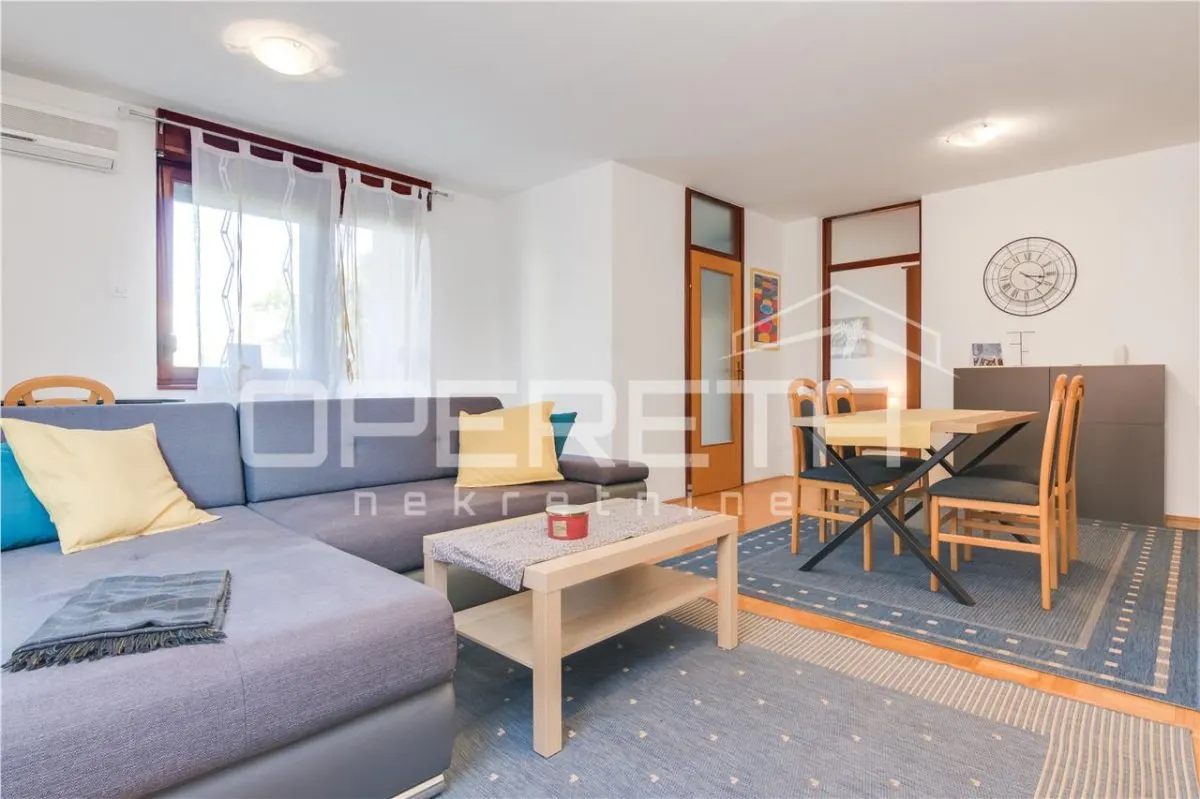 Appartement de Trois Chambres à Louer à Zagreb, Croatie - foto 1