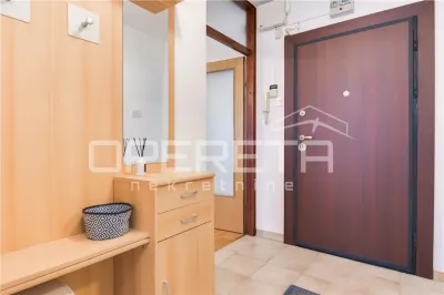 Appartement de Trois Chambres à Louer à Zagreb, Croatie - foto 13