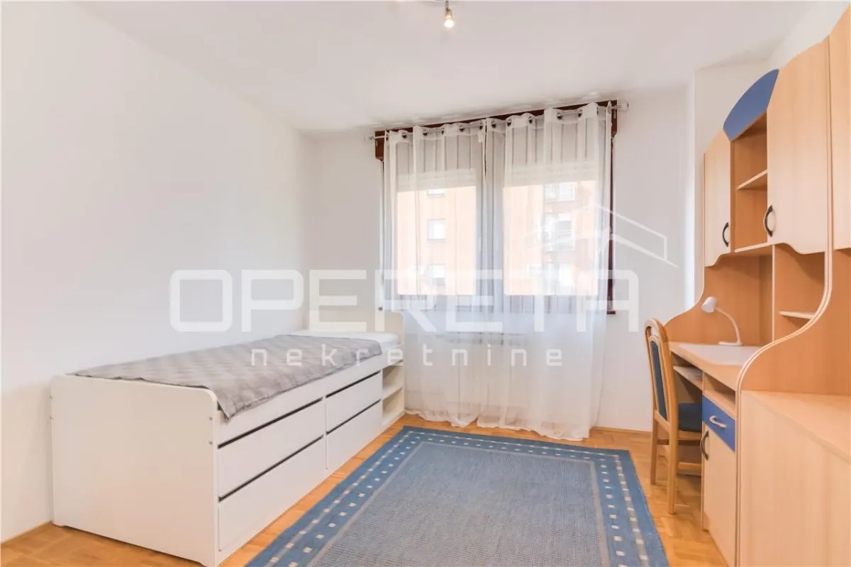 Appartement de Trois Chambres à Louer à Zagreb, Croatie - foto 10