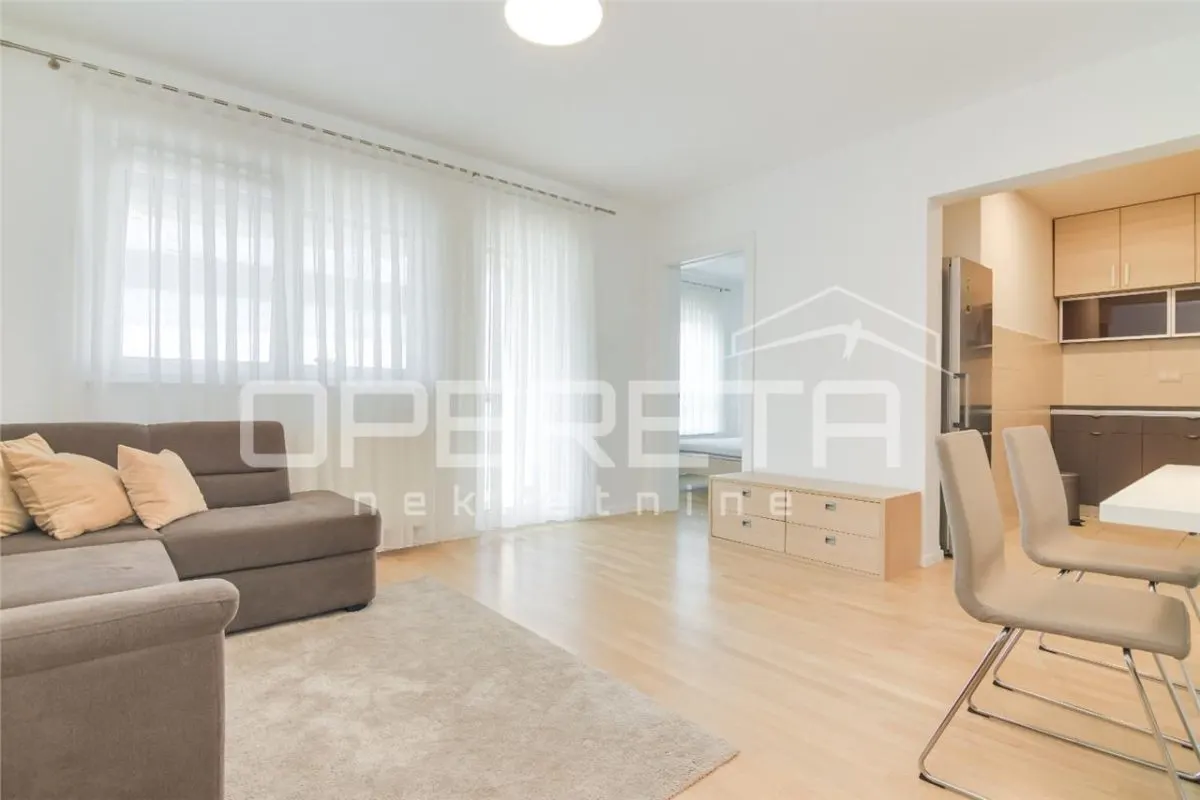 Appartement Deux Chambres à Vendre à Zagreb, Croatie - foto 4