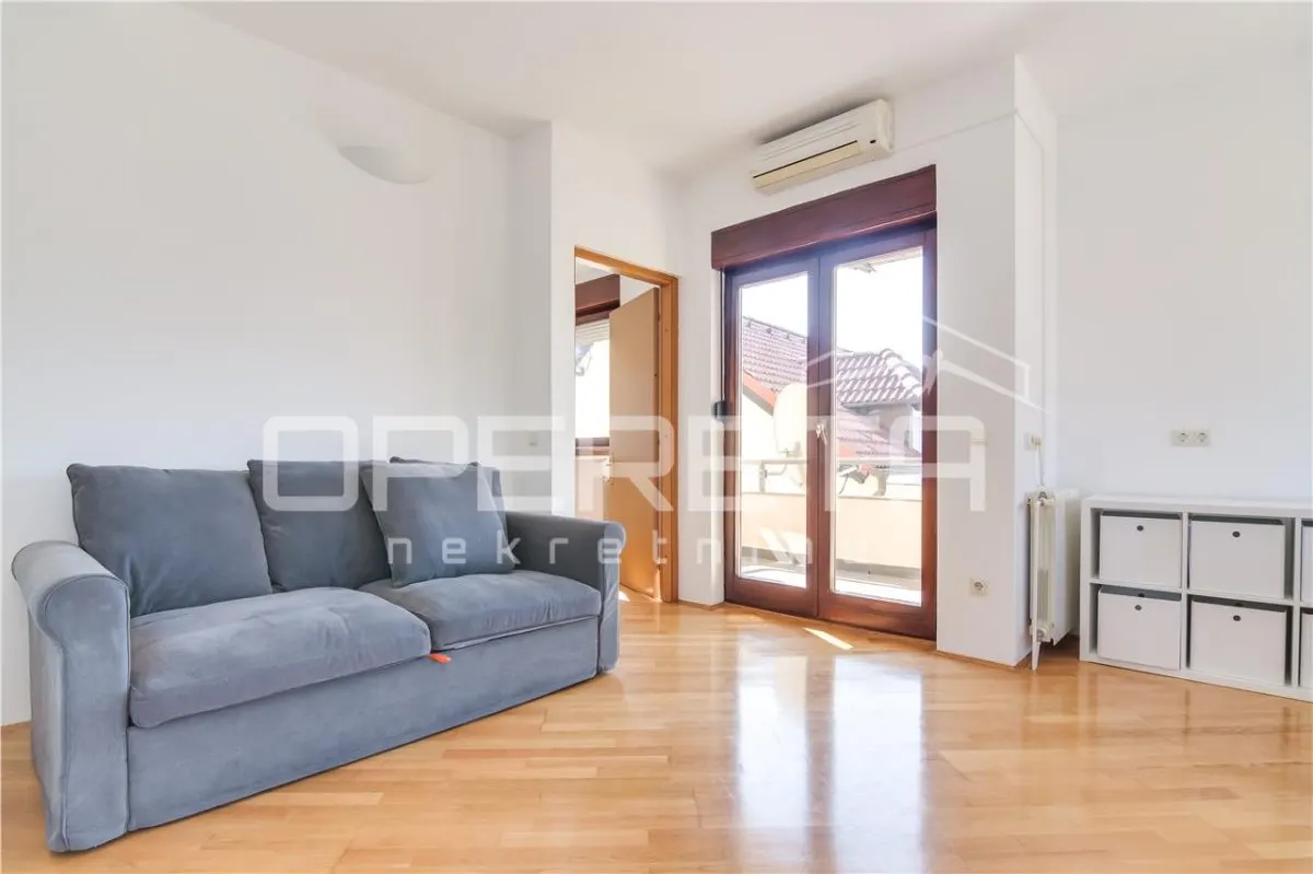 Villa Urbaine à Louer à Remete, Zagreb – 170 m² - foto 12