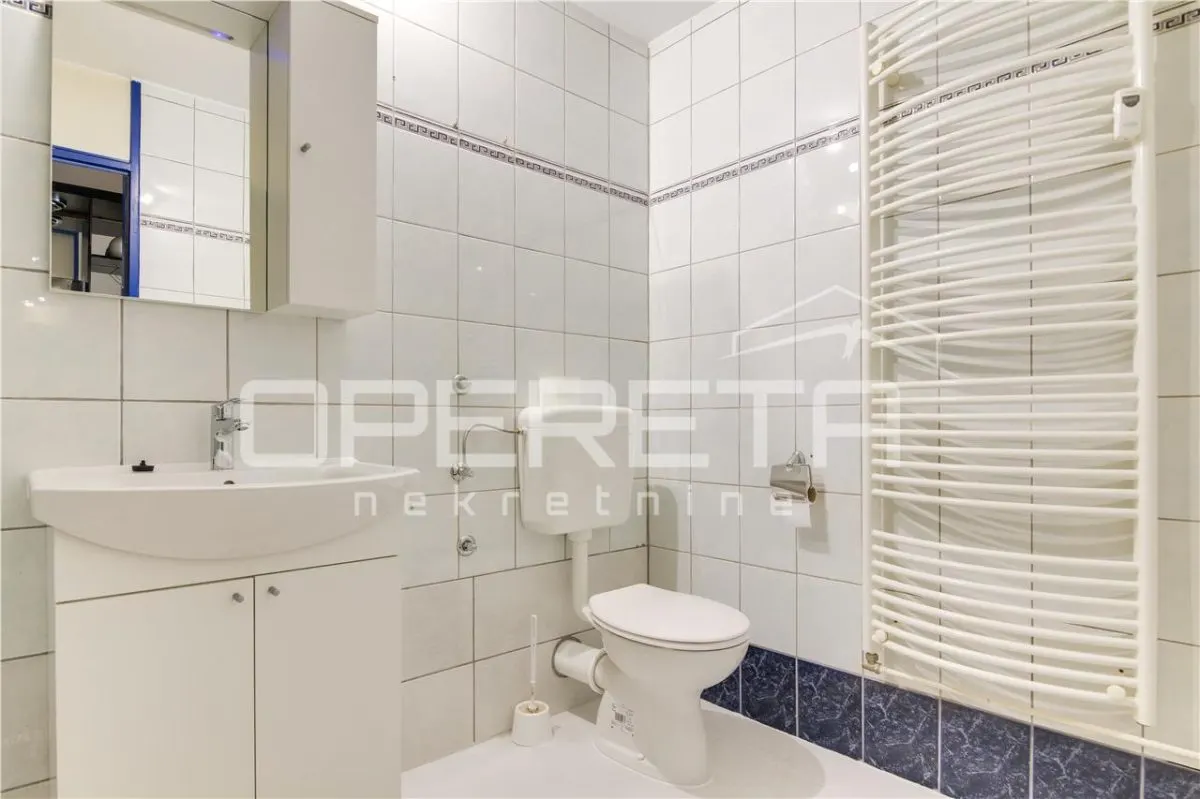 Appartement Trois Chambres à Louer à Zagreb, Jarun - foto 7