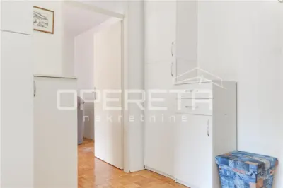 Appartement Trois Chambres à Louer à Zagreb, Jarun - foto 8