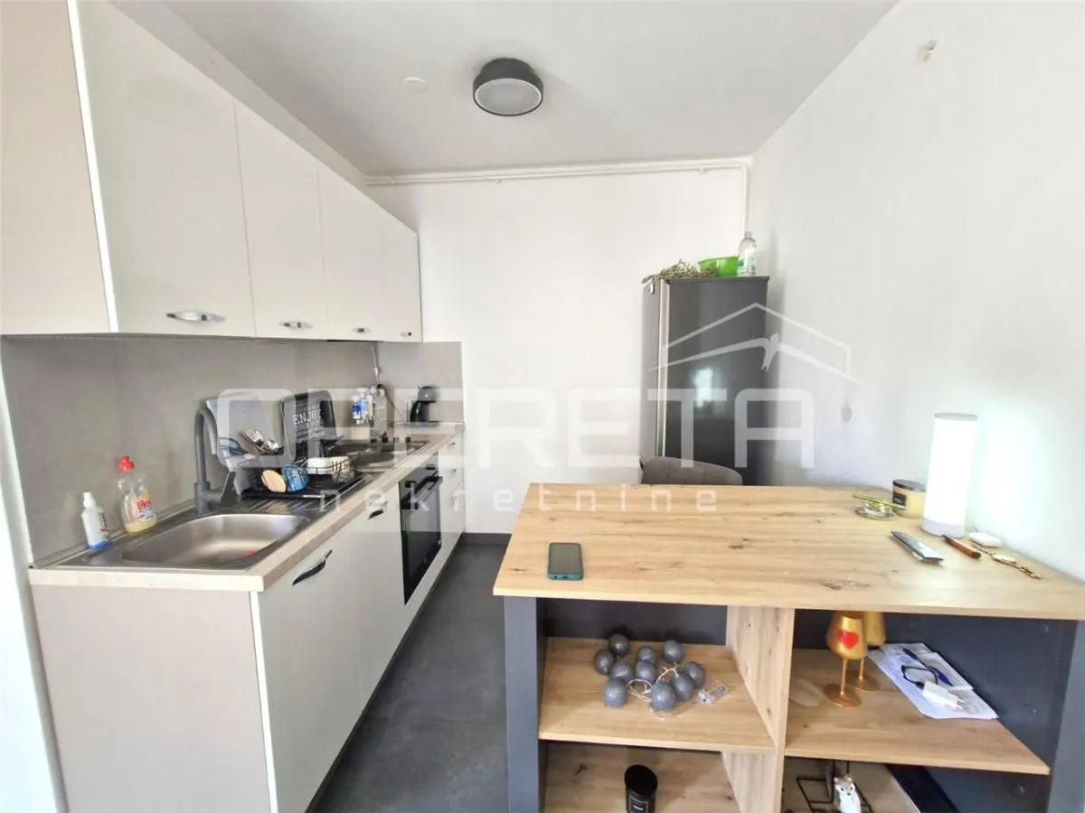 Appartement de Deux Chambres à Vendre à Zagreb, Croatie - foto 3