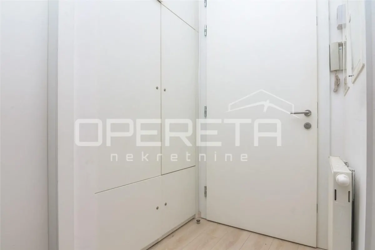 Appartement à Louer à Zagreb, Croatie - Centre Teslina - foto 5
