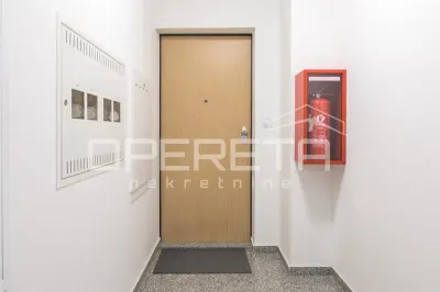 Appartement Moderne Trois Chambres à Louer à Zagreb, Croatie - foto 15