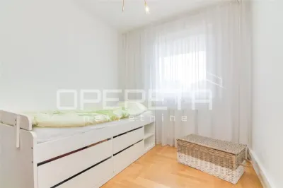 Appartement de Trois Chambres à Louer à Zagreb, Croatie - foto 11