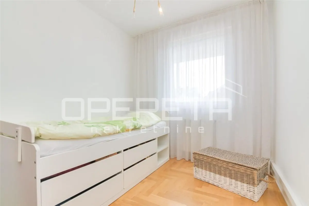 Appartement de Trois Chambres à Louer à Zagreb, Croatie - foto 11