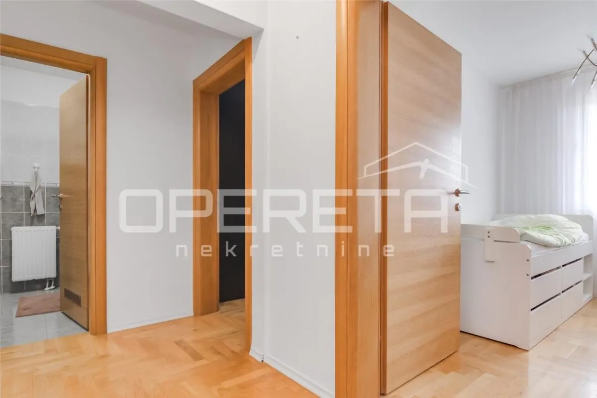 Appartement de Trois Chambres à Louer à Zagreb, Croatie - foto 6
