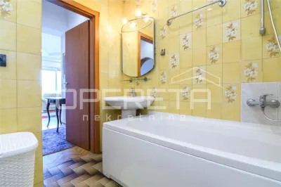 Appartement Trois Chambres à Louer à Zagreb, Bukovac - foto 13