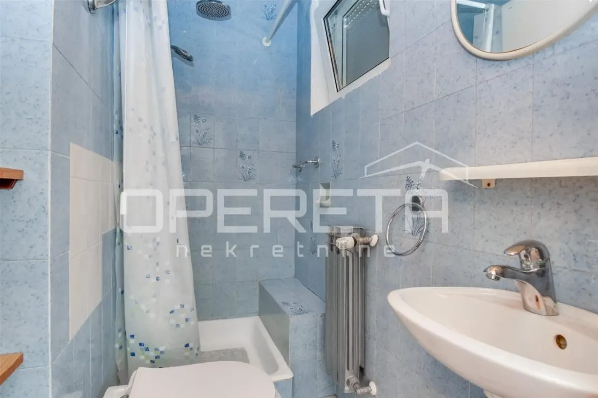 Appartement Trois Chambres à Louer à Zagreb, Bukovac - foto 16