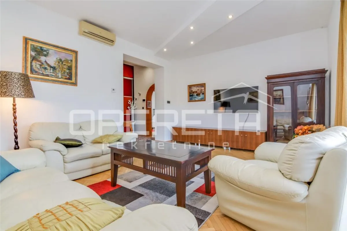 Appartement Trois Chambres à Louer à Zagreb, Bukovac - foto 3