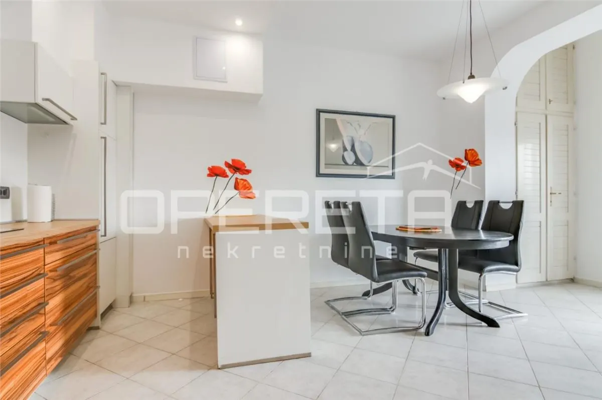 Appartement Trois Chambres à Louer à Zagreb, Bukovac - foto 6