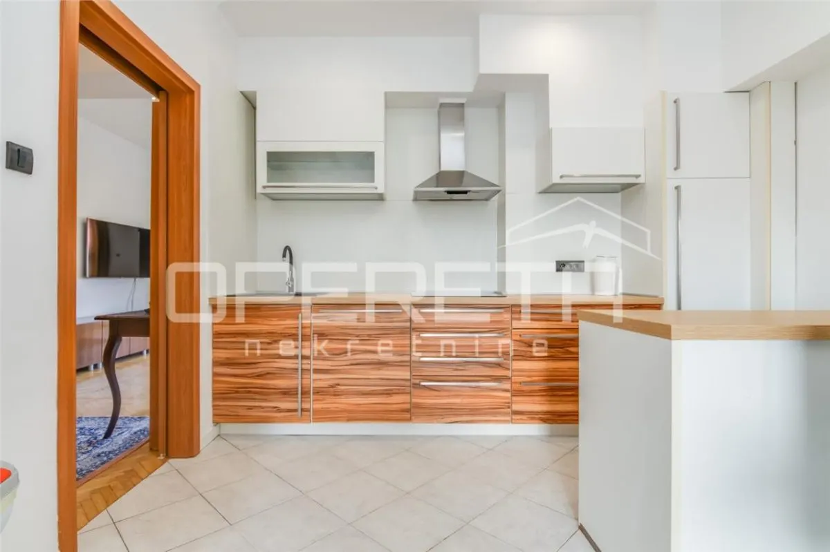 Appartement Trois Chambres à Louer à Zagreb, Bukovac - foto 8