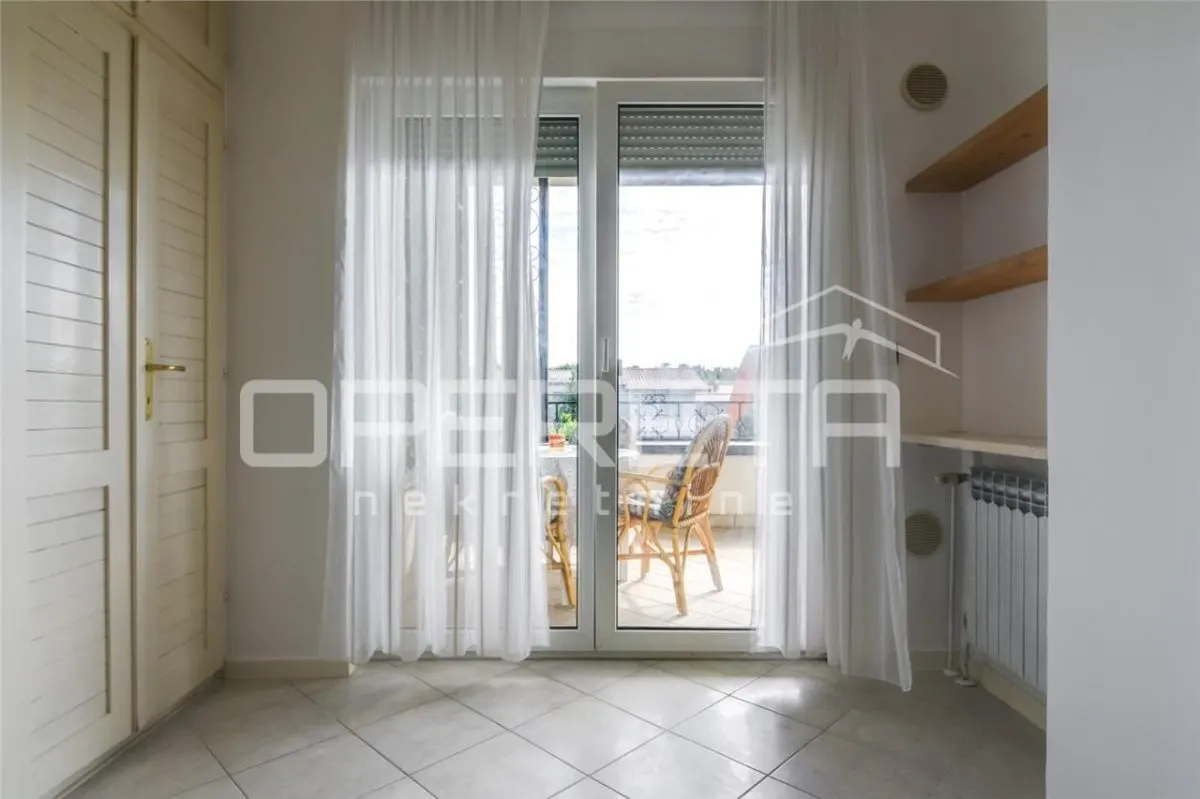 Appartement Trois Chambres à Louer à Zagreb, Bukovac - foto 9