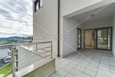 Appartement de Cinq Pièces à Vendre à Zagreb, Croatie - foto 18