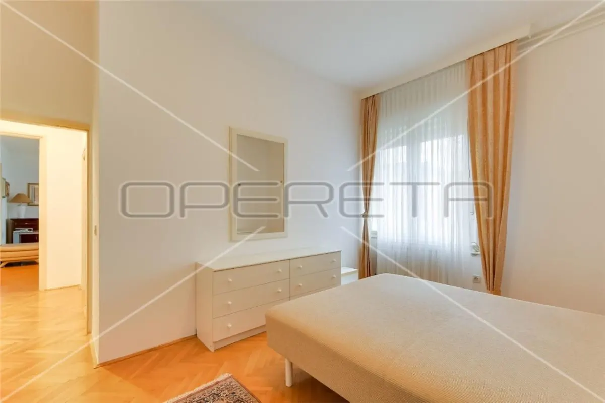 Appartement Quatre Chambres à Louer à Zagreb, Rue Vinkoviceva - foto 3