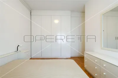 Appartement Quatre Chambres à Louer à Zagreb, Rue Vinkoviceva - foto 4