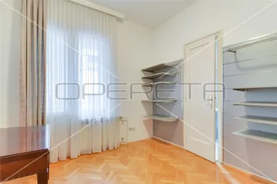Appartement Quatre Chambres à Louer à Zagreb, Rue Vinkoviceva - foto 7