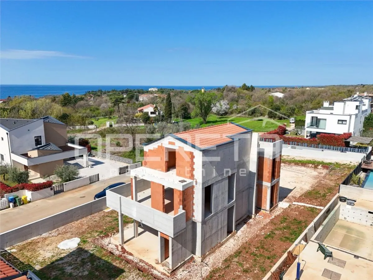 Luxury Semi-Detached Villa with Pool and Sea View for Sale in Porec, Croatia - foto 1