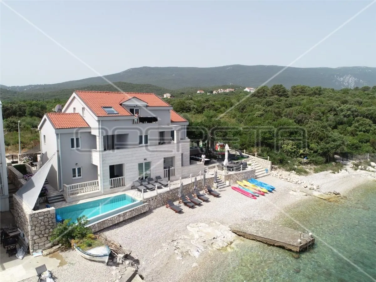 Luxury Beachfront Villa for Sale in Janjina, Croatia - foto 1