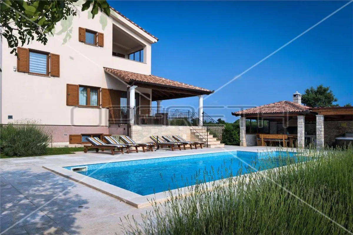 Luxury Villa for Sale in Svetvincenat, Istria, Croatia - foto 2