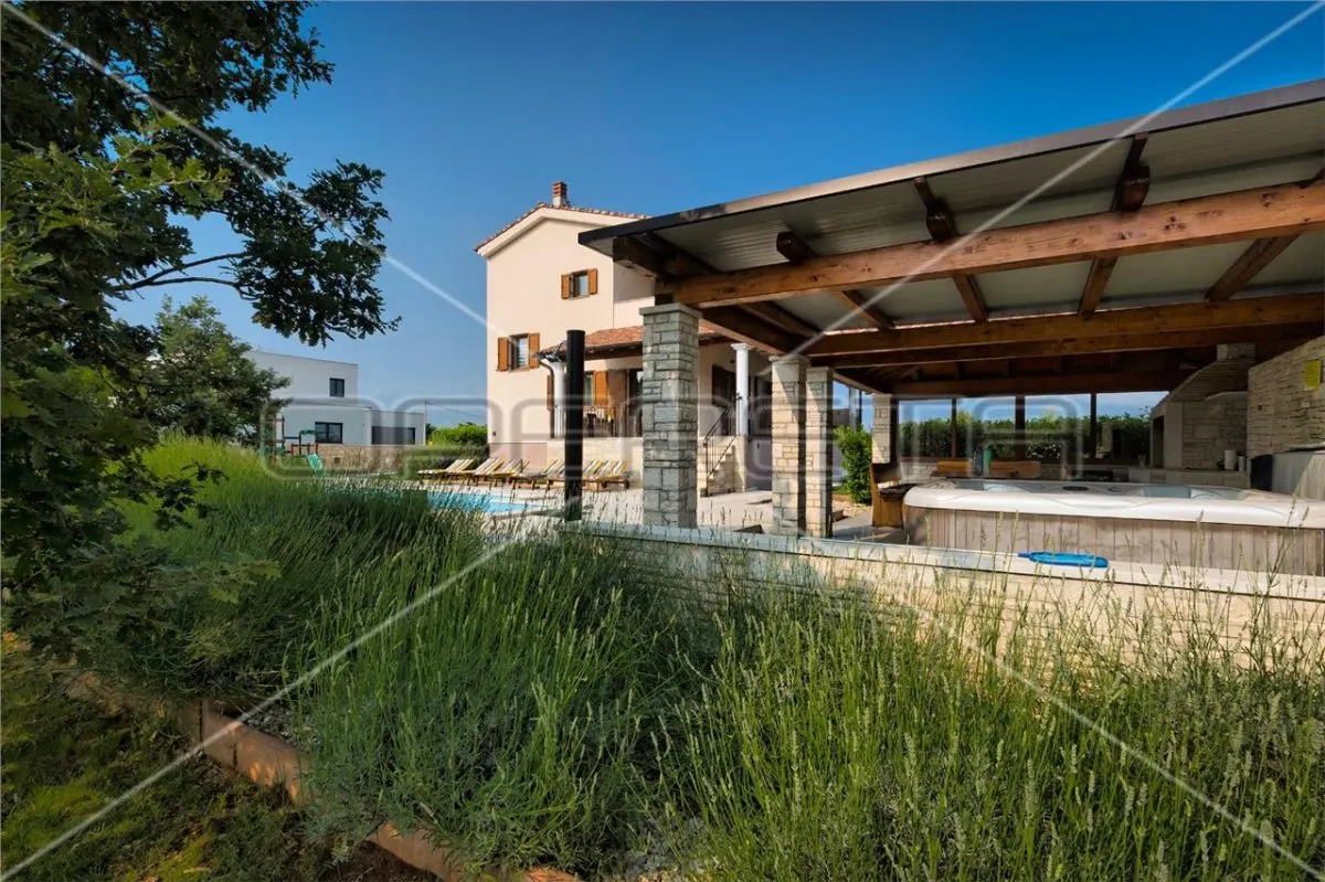 Luxury Villa for Sale in Svetvincenat, Istria, Croatia - foto 23