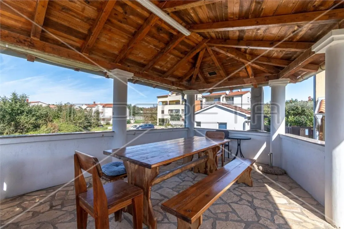 克罗地亚普拉带游泳池独立别墅出售 - foto 5