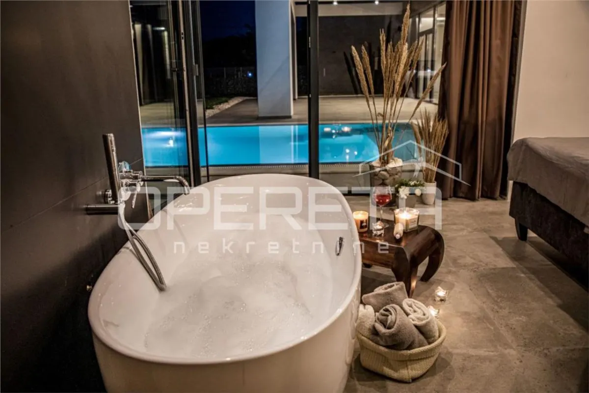 Villa de Lujo Inteligente en Venta en Liznjan, Croacia - foto 18