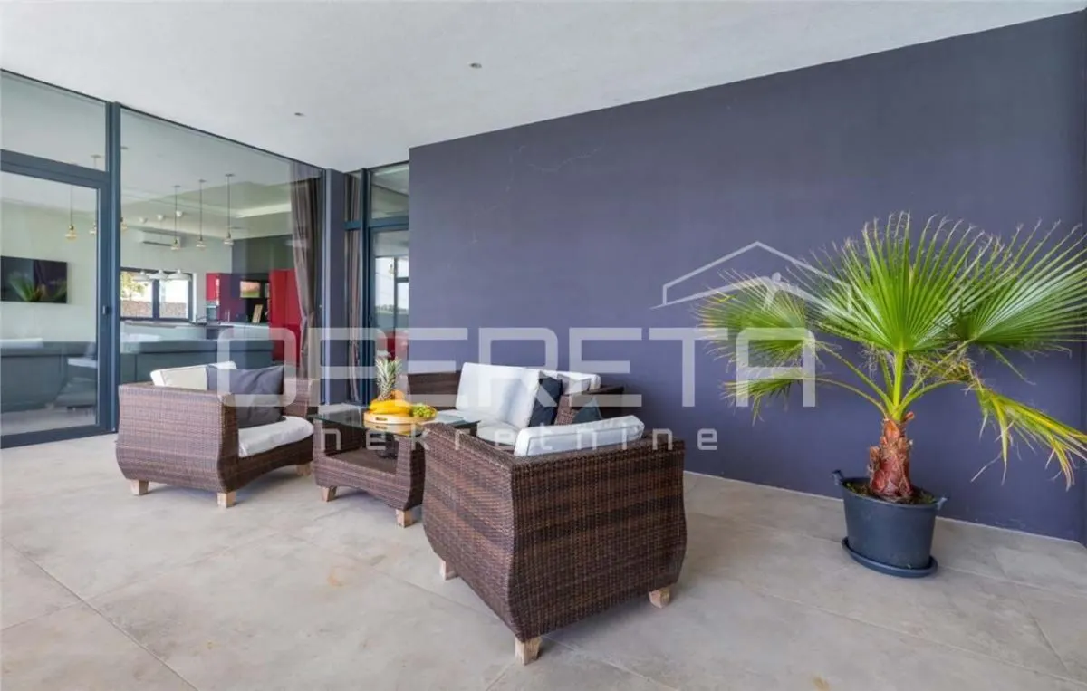 Villa de Lujo Inteligente en Venta en Liznjan, Croacia - foto 22