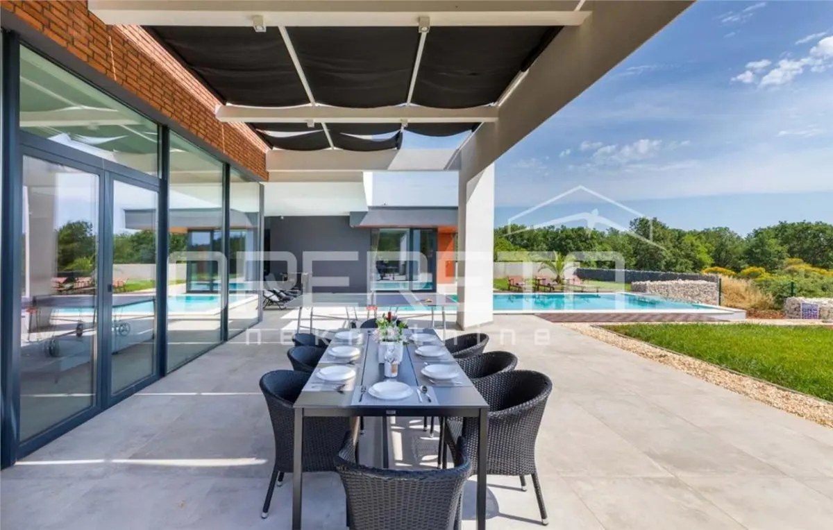 Villa de Lujo Inteligente en Venta en Liznjan, Croacia - foto 23