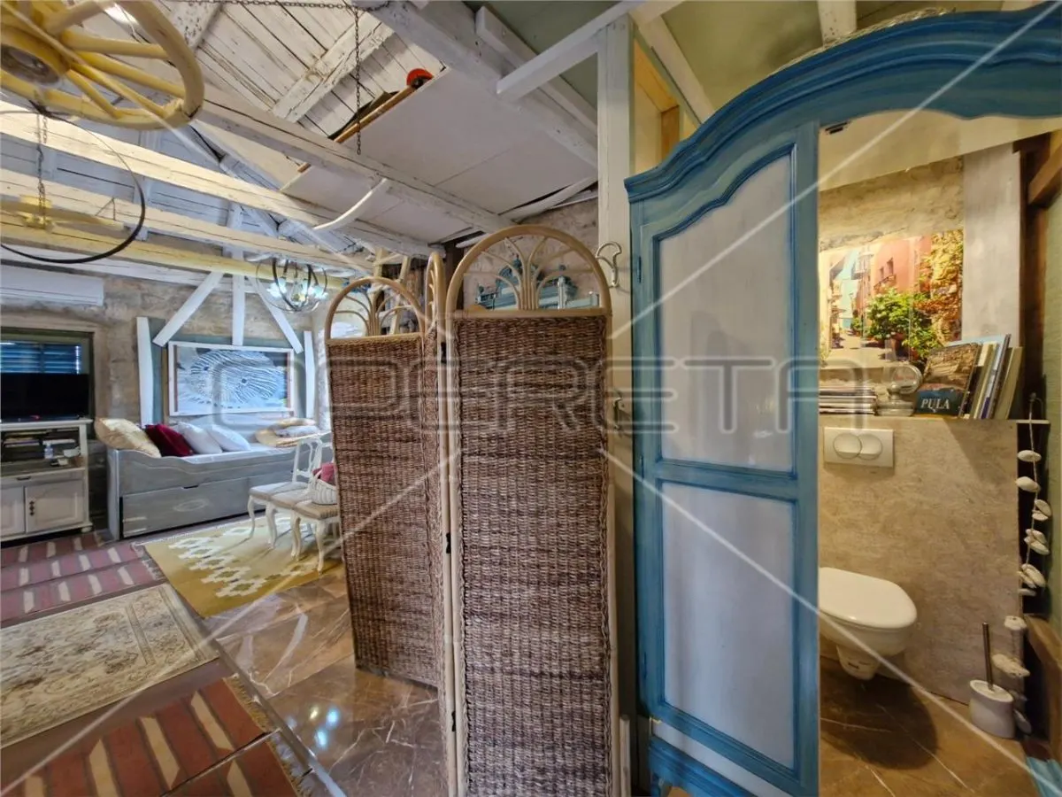 Chalet Pareado con Piscina en Venta en Marcana, Istria, Croacia - foto 15