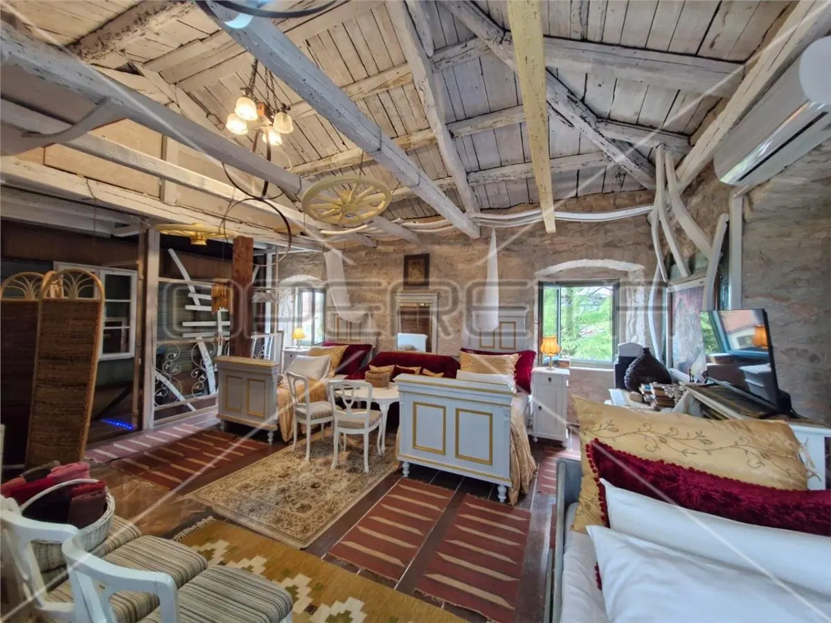 Chalet Pareado con Piscina en Venta en Marcana, Istria, Croacia - foto 16