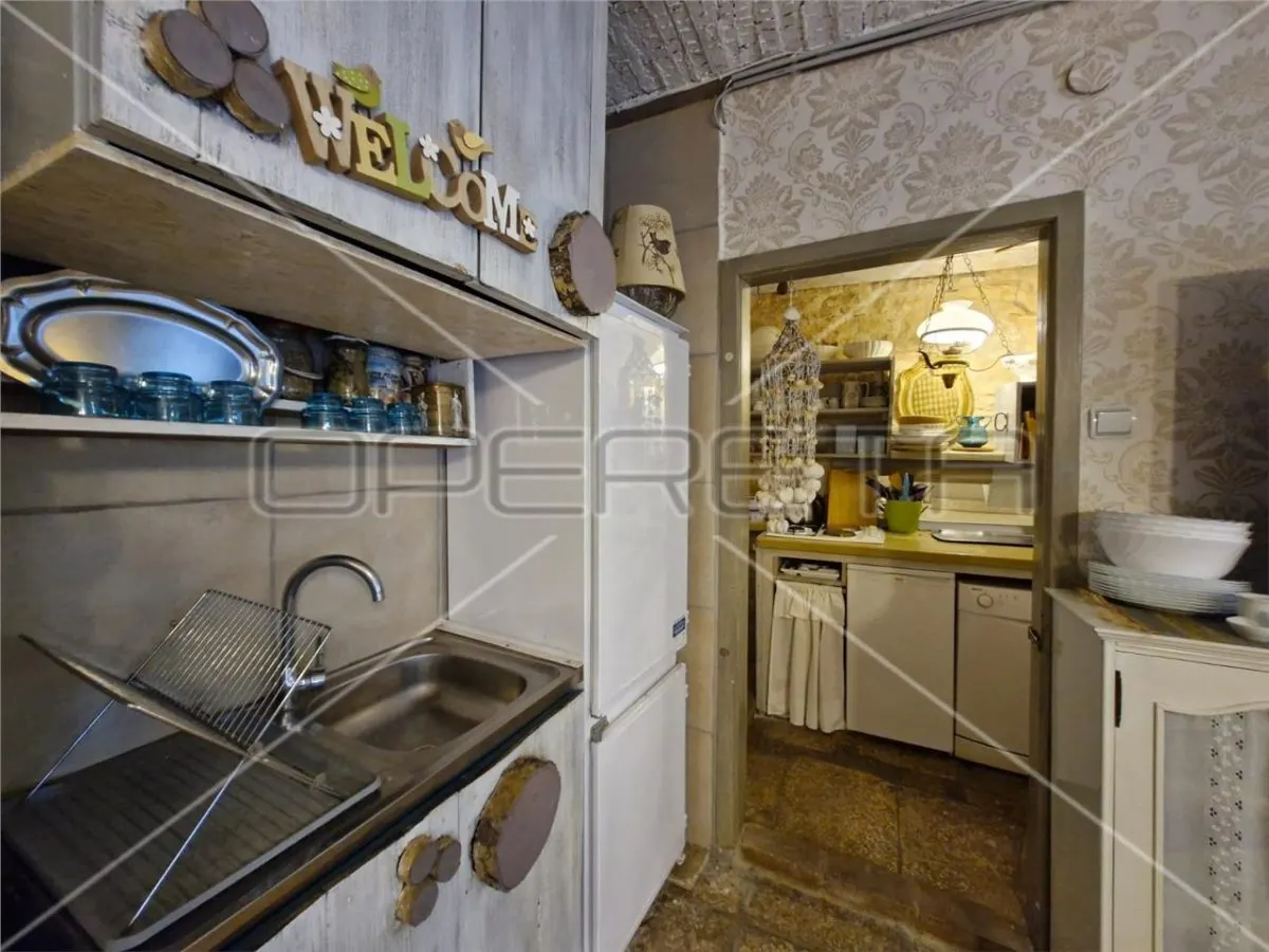 Chalet Pareado con Piscina en Venta en Marcana, Istria, Croacia - foto 6